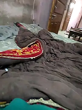 COUPLLE VILLAGE online show from February 28, 2025, 3:26 am