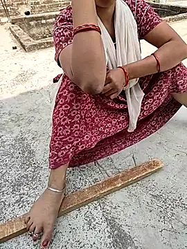 COUPLLE VILLAGE online show from February 27, 2025, 6:46 am