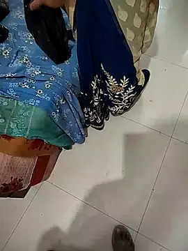 COUPLLE VILLAGE online show from March 13, 2025, 3:44 am