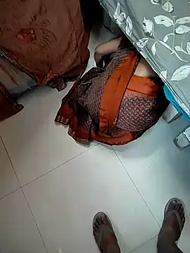 COUPLLE VILLAGE online show from March 20, 2025, 3:45 am