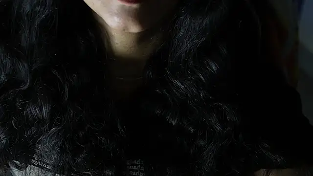 Snapshot of -AyeshaSinghania- chatting on May 1, 2026, 6:35 pm -AyeshaSinghania- online show from May 1, 2026, 6:35 pm
