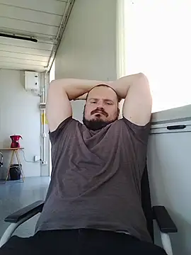 Snapshot of bussilesnar chatting on July 3, 2026, 9:27 am bussilesnar online show from July 3, 2026, 9:27 am