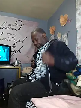 macnificent1fr online show from February 9, 2025, 11:25 pm