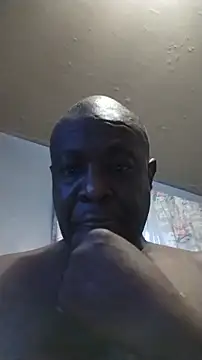 macnificent1fr online show from September 23, 2025, 11:45 pm