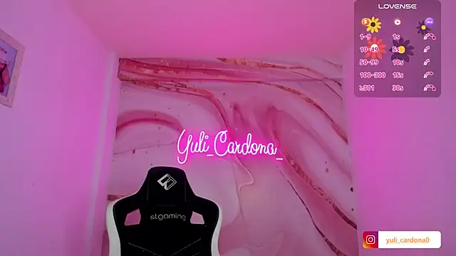 YuliCardona  online show from February 11, 2026, 8:09 pm