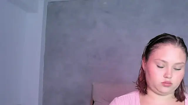 Snapshot of YuliCardona_ chatting on June 25, 2026, 7:30 pm YuliCardona online show from June 25, 2026, 7:30 pm