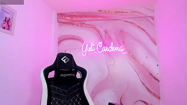 YuliCardona  online show from February 25, 2026, 3:45 pm