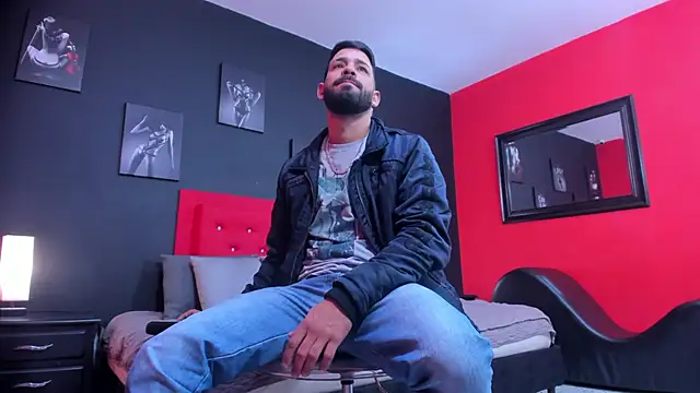 Snapshot of Thiagogomez chatting on November 21, 2025, 12:15 pm Thiagogomez online show from November 21, 2025, 12:15 pm