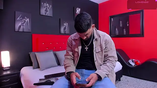 Thiagogomez online show from December 15, 2025, 12:22 pm