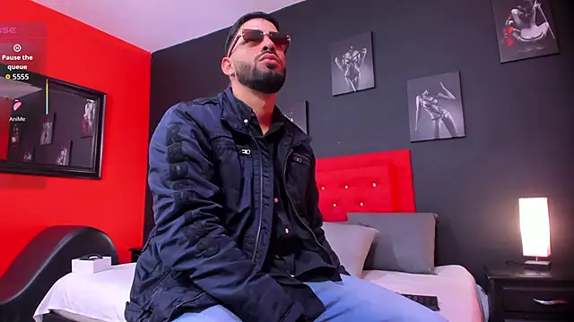 Snapshot of Thiagogomez chatting on November 14, 2025, 12:42 pm Thiagogomez online show from November 14, 2025, 12:42 pm