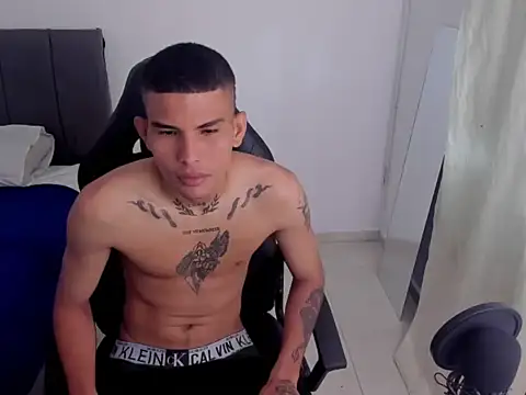 hot king20 online show from June 15, 2026, 3:34 pm