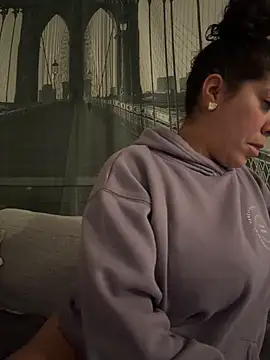 Bigbuttbrooklynn online show from April 7, 2026, 6:04 am