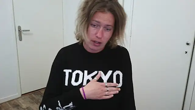 Snapshot of cumfun chatting on May 17, 2026, 2:06 pm cumfun online show from May 17, 2026, 2:06 pm