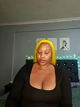 Snapshot of Toya_P chatting on July 19, 2026, 9:00 pm Toya P online show from July 19, 2026, 9:00 pm