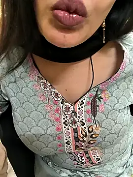 lovely zara online show from December 7, 2024, 5:26 pm