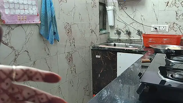 bhabhisexxy 880 online show from October 12, 2025, 3:08 am