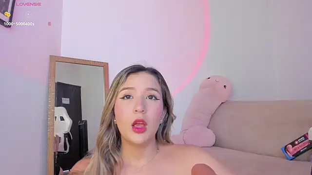 sweet pink  online show from April 7, 2026, 7:04 pm