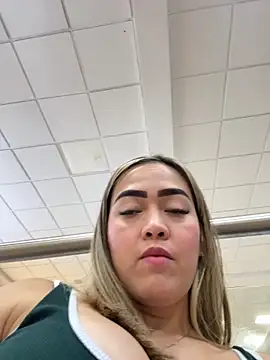 Danielavegax online show from October 1, 2025, 11:19 pm