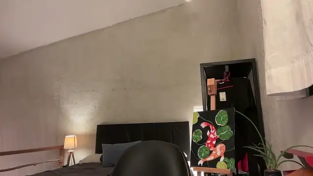  liatris  online show from February 8, 2025, 2:27 pm