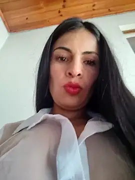 Astrid-- online show from October 21, 2025, 8:08 pm