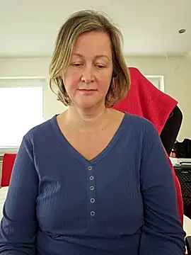 MarleneBloem online show from March 12, 2025, 12:15 pm