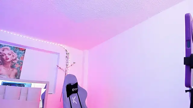 Samanta roberts1 online show from November 22, 2025, 12:48 pm