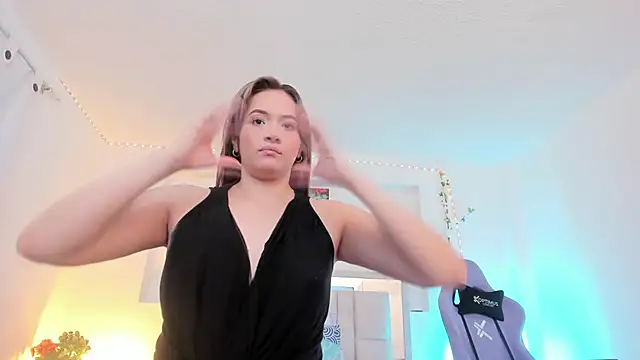 Samanta roberts1 online show from October 25, 2025, 1:45 pm