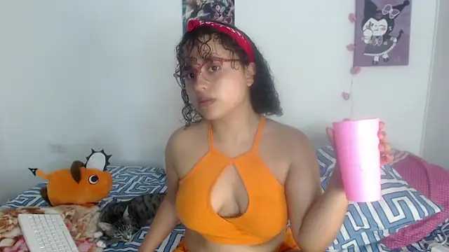 Snapshot of lou_cute chatting on March 19, 2025, 2:59 am lou cute online show from March 19, 2025, 2:59 am