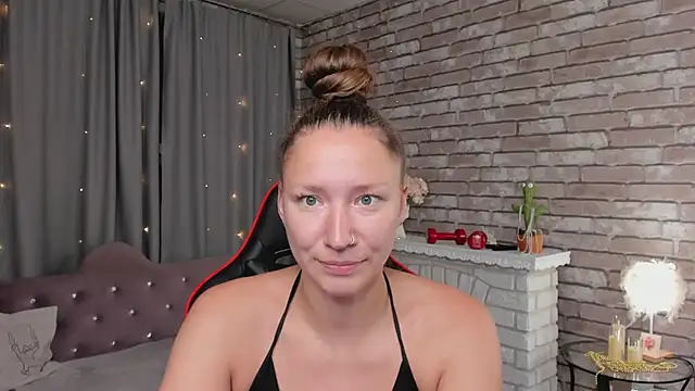 SarahCoksss online show from May 14, 2026, 12:18 am
