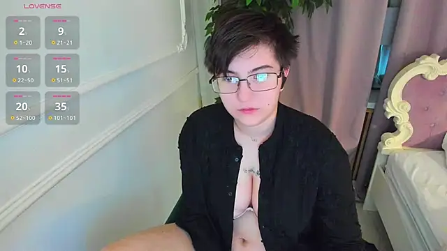 Lily Marlin online show from October 24, 2025, 5:06 am