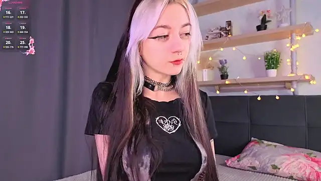 TristaRoht online show from March 23, 2026, 3:12 pm