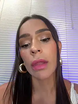 Mau White online show from March 12, 2025, 12:42 am