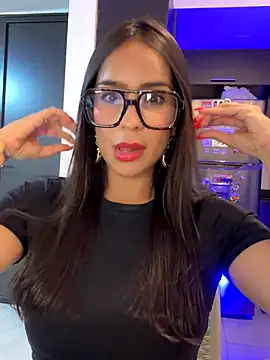 Mau White online show from September 14, 2025, 12:33 am