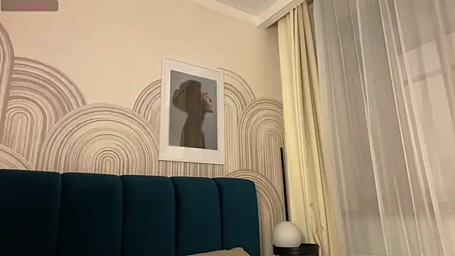 viviann evans online show from April 14, 2026, 12:59 am