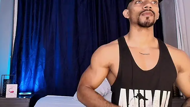 Snapshot of Manolo_Hot1 chatting on March 21, 2025, 2:51 pm Manolo Hot1 online show from March 21, 2025, 2:51 pm