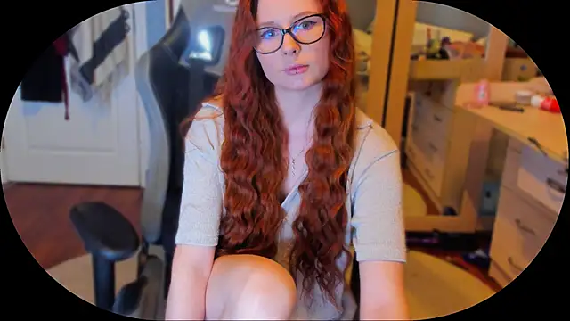 KlementinaBbG online show from February 4, 2025, 8:17 pm