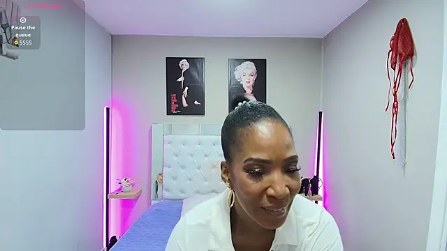 kimmturner online show from October 8, 2025, 7:47 pm