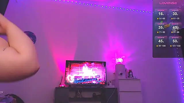 Peachy Lee online show from October 7, 2025, 3:46 pm