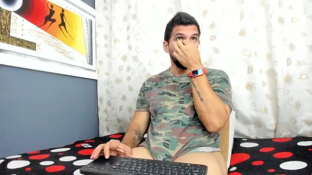 JULESLAKES online show from October 5, 2025, 1:24 pm