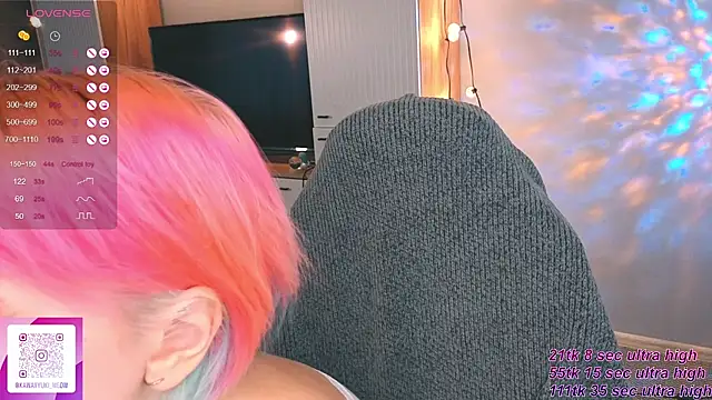   KawaiiYuki   online show from September 28, 2025, 4:52 am