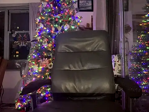 Snapshot of ThickDick_Daddy chatting on November 2, 2025, 6:07 am ThickDick Daddy online show from November 2, 2025, 6:07 am