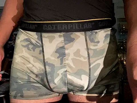 Snapshot of ThickDick_Daddy chatting on September 10, 2025, 5:50 am ThickDick Daddy online show from September 10, 2025, 5:50 am