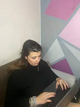 Snapshot of Novababy18 chatting on March 6, 2025, 1:27 am Novababy18 online show from March 6, 2025, 1:27 am