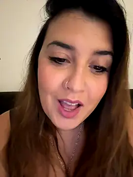 Snapshot of Novababy18 chatting on November 2, 2025, 1:21 am Novababy18 online show from November 2, 2025, 1:21 am