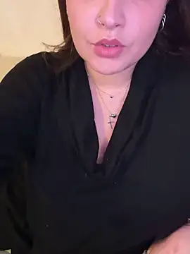 Snapshot of Novababy18 chatting on February 6, 2025, 1:54 pm Novababy18 online show from February 6, 2025, 1:54 pm