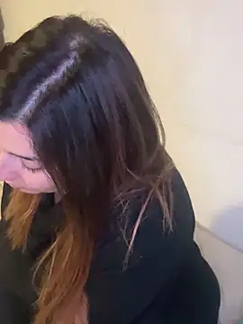 Snapshot of Novababy18 chatting on January 16, 2025, 12:45 am Novababy18 online show from January 16, 2025, 12:45 am