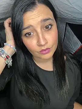 Snapshot of Novababy18 chatting on November 5, 2025, 9:29 pm Novababy18 online show from November 5, 2025, 9:29 pm