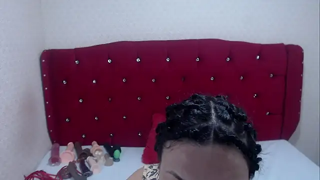 AdaFawxx online show from December 3, 2025, 2:56 am