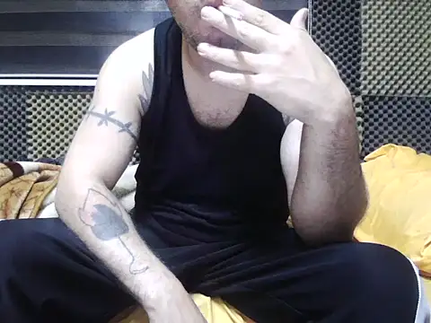 Arabeyes online show from November 13, 2025, 3:43 am