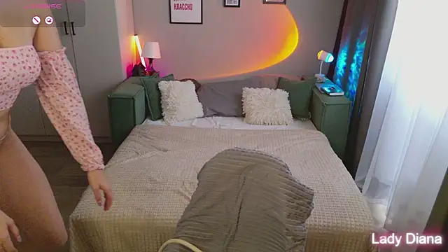 LancasterLady online show from October 10, 2025, 11:44 am